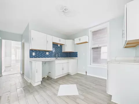 Kitchen - 7122 S Champlain Ave, Chicago, IL 60619 photo 1 of 2