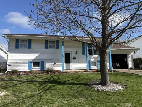 1513 Gates Dr, Rantoul, IL 61866