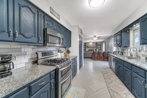 Kitchen - 16129 S Harmony Dr, Plainfield, IL 60544 photo 3 of 4