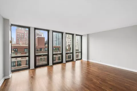 Living - 1 E Scott St #1112, Chicago, IL 60610 photo 1 of 4