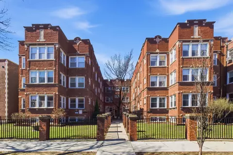 4444 N Beacon St #1, Chicago, IL 60640