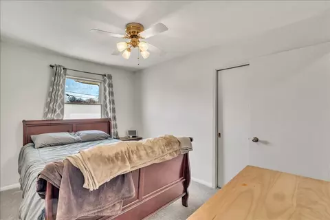 Bedroom - 1413 30th Ave, Moline, IL 61265 photo 9 of 9