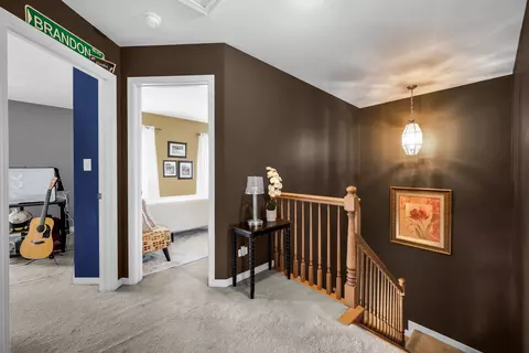 Entry Way - 122 Fieldcrest Dr, Bartlett, IL 60103 photo 3 of 3