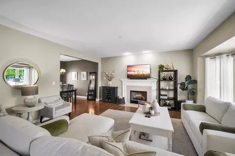 Other - 122 Fieldcrest Dr, Bartlett, IL 60103 photo 1 of 9