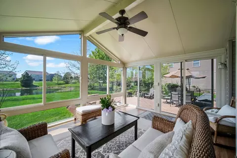 Exterior - 122 Fieldcrest Dr, Bartlett, IL 60103 photo 9 of 9