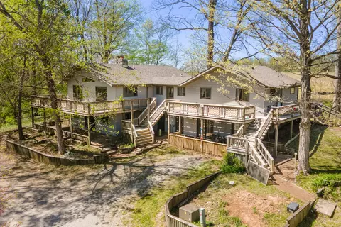 135 Ashwood Ln, Anna, IL 62906