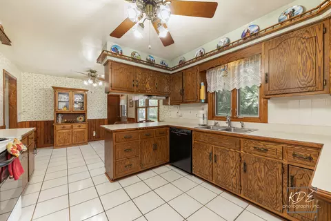 Kitchen - 24443 W Easy St, Plainfield, IL 60586 photo 2 of 4