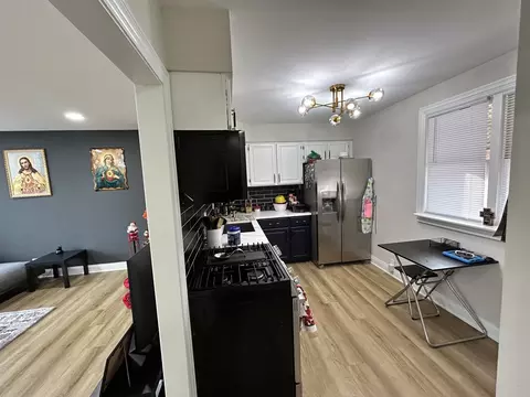 430 Oak St, Des Plaines, IL 60016 photo 11