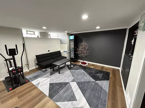 430 Oak St, Des Plaines, IL 60016 photo 18