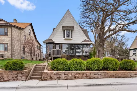 2218 Newberry St, Davenport, IA 52804