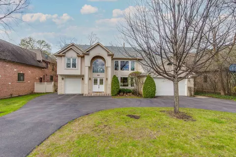 610 Revere Rd, Glenview, IL 60025