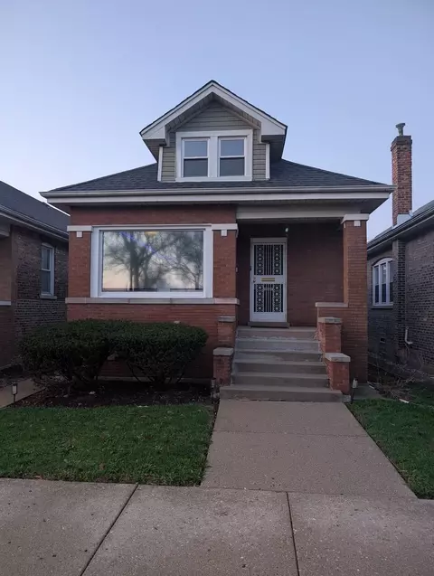 5111 W Potomac Ave, Chicago, IL 60651