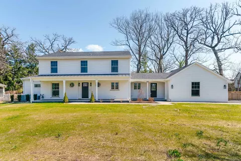 707 Brierhill Rd, Deerfield, IL 60015