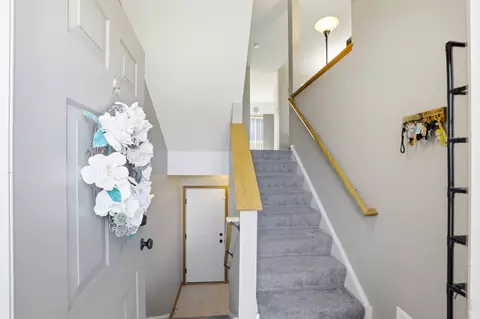 Entry Way - 3370 Cameron Dr, Elgin, IL 60124 photo 1 of 1