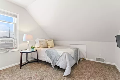 Bedroom - 10619 S Sawyer Ave, Chicago, IL 60655 photo 5 of 6