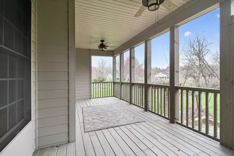 Exterior - 412 Rainbow Dr, Sleepy Hollow, IL 60118 photo 7 of 10