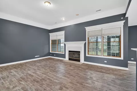 Living - 412 Rainbow Dr, Sleepy Hollow, IL 60118 photo 3 of 5