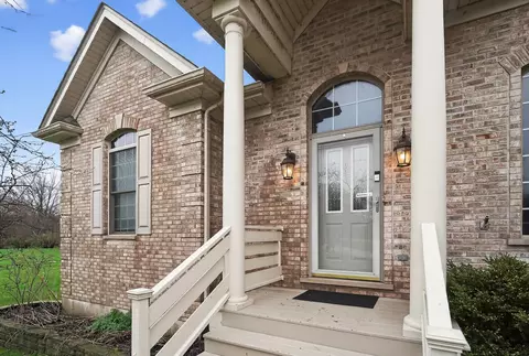 Exterior - 412 Rainbow Dr, Sleepy Hollow, IL 60118 photo 5 of 10