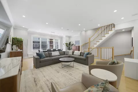 Living - 312 E Cullerton St #C, Chicago, IL 60616 photo 2 of 2