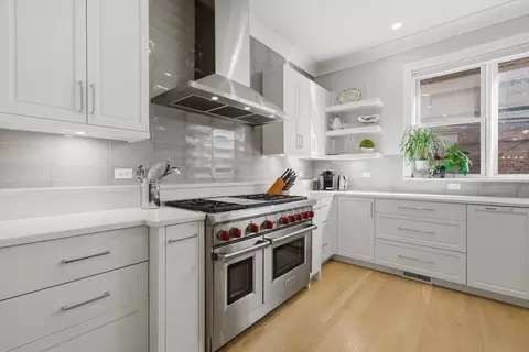Kitchen - 312 E Cullerton St #C, Chicago, IL 60616 photo 4 of 6