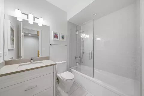 Bath - 312 E Cullerton St #C, Chicago, IL 60616 photo 2 of 4