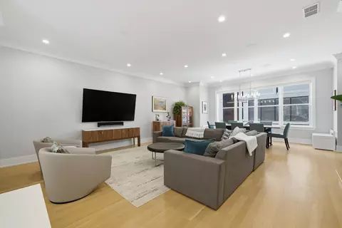 Living - 312 E Cullerton St #C, Chicago, IL 60616 photo 1 of 2