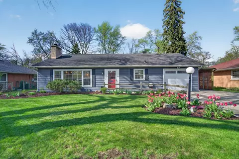 451 Colorado Ave, Aurora, IL 60506