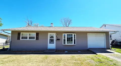 409 S Pleasant Ave, Centralia, IL 62801