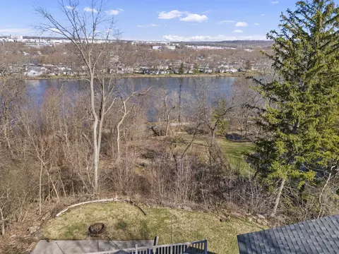 View/Area - 362 12 River Bluff Rd, Elgin, IL 60120 photo 2 of 17