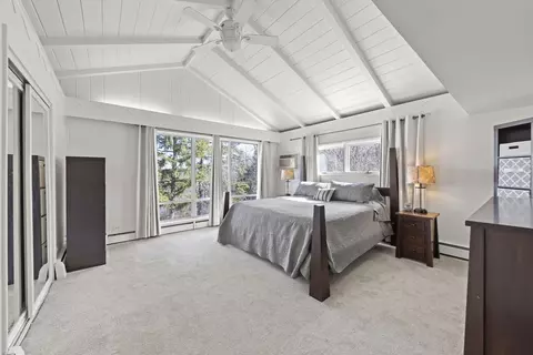 Bedroom - 362 12 River Bluff Rd, Elgin, IL 60120 photo 1 of 4