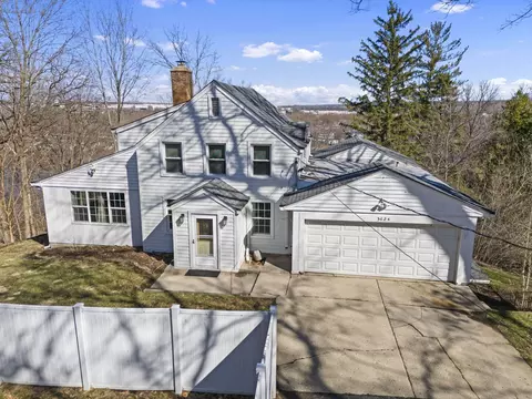 Exterior - 362 12 River Bluff Rd, Elgin, IL 60120 photo 5 of 5