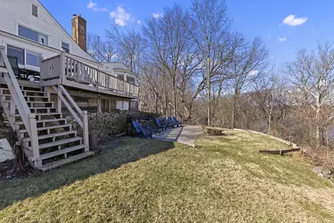 Exterior - 362 12 River Bluff Rd, Elgin, IL 60120 photo 3 of 5