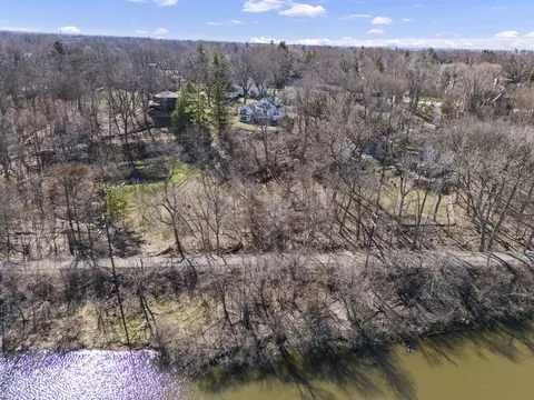 View/Area - 362 12 River Bluff Rd, Elgin, IL 60120 photo 3 of 17