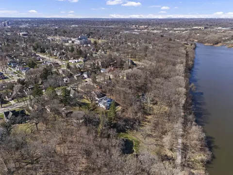 View/Area - 362 12 River Bluff Rd, Elgin, IL 60120 photo 13 of 17