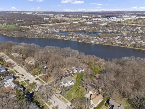 View/Area - 362 12 River Bluff Rd, Elgin, IL 60120 photo 11 of 17