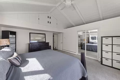 Bedroom - 362 12 River Bluff Rd, Elgin, IL 60120 photo 2 of 4