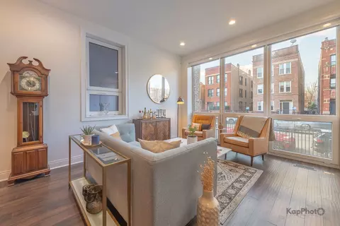 Living - 2646 W Augusta Blvd #1, Chicago, IL 60622 photo 1 of 3