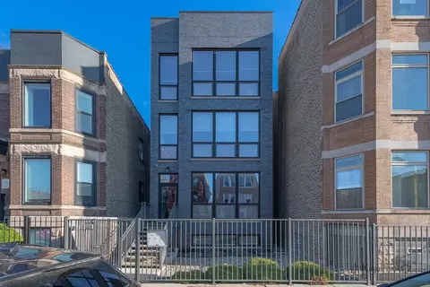 2646 W Augusta Blvd #1, Chicago, IL 60622