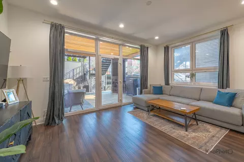 Living - 2646 W Augusta Blvd #1, Chicago, IL 60622 photo 3 of 3