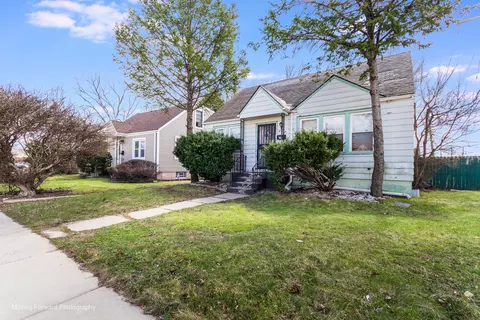 201 E 143rd St, Dolton, IL 60419