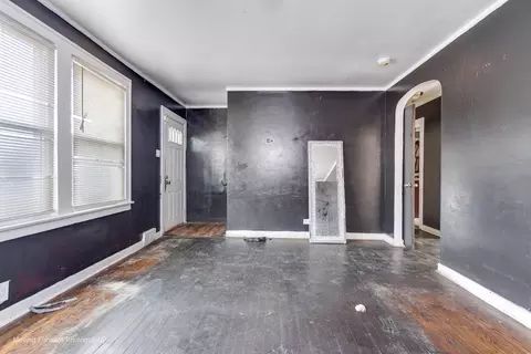 Living - 201 E 143rd St, Dolton, IL 60419 photo 1 of 3