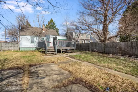 Exterior - 201 E 143rd St, Dolton, IL 60419 photo 3 of 3
