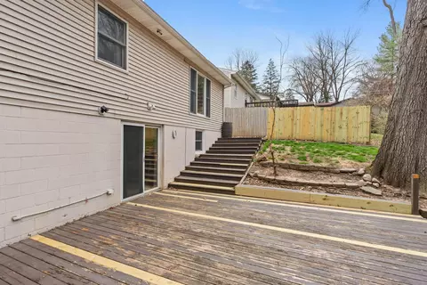 Exterior - 4610 8th Ave, Moline, IL 61265 photo 3 of 8