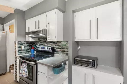 Kitchen - 4610 8th Ave, Moline, IL 61265 photo 4 of 6