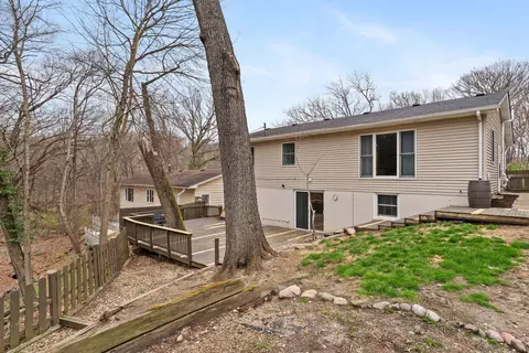 Exterior - 4610 8th Ave, Moline, IL 61265 photo 4 of 8