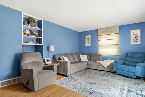 Living - 4610 8th Ave, Moline, IL 61265 photo 2 of 4