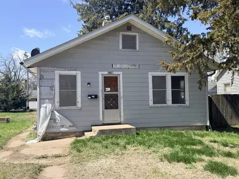 1424 S Nevada Ave, Davenport, IA 52802