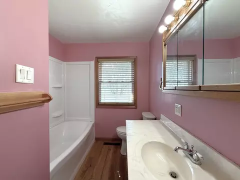 Bath - 76 S 3160 Rd W, Kankakee, IL 60901 photo 1 of 1