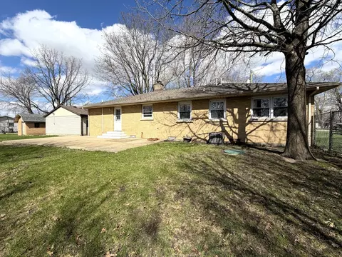 Exterior - 76 S 3160 Rd W, Kankakee, IL 60901 photo 1 of 4
