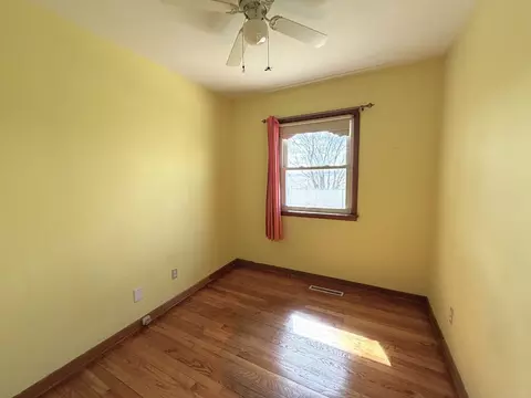 Bedroom - 76 S 3160 Rd W, Kankakee, IL 60901 photo 3 of 3